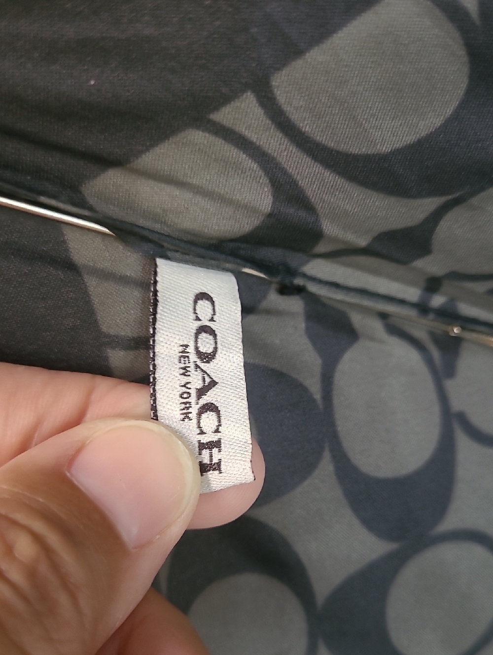 Coach Black/Charcoal Signature Print Compact Umbrella - Picture 4 of 8